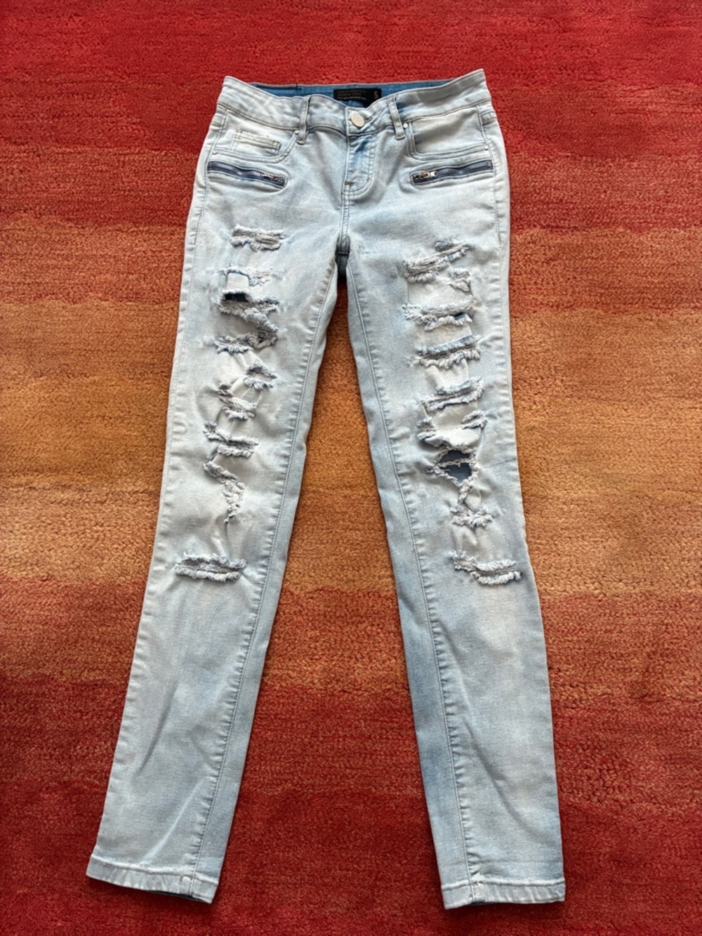 Urban Heritage Light Blue Distressed Skinny Jeans, size 5